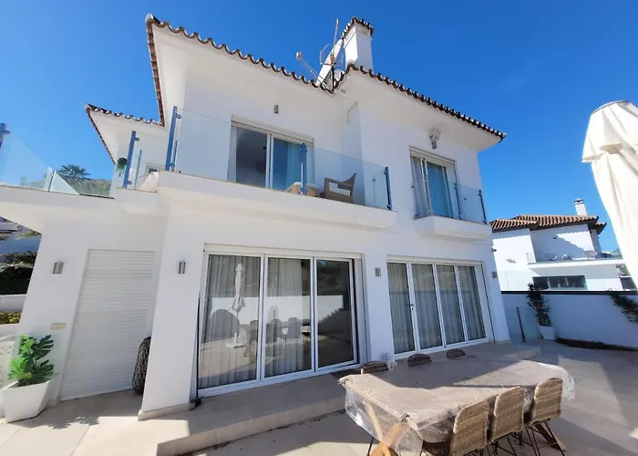 Βίλα Private Luxurious Walking Distance To Puerto Banus *