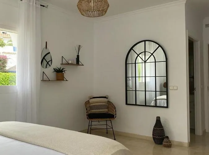 Βίλα Private Luxurious Walking Distance To Puerto Banus *