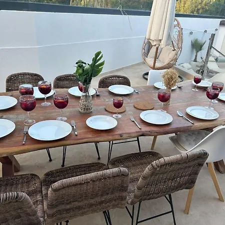 Villa Private Luxurious Walking Distance To Puerto Banus *