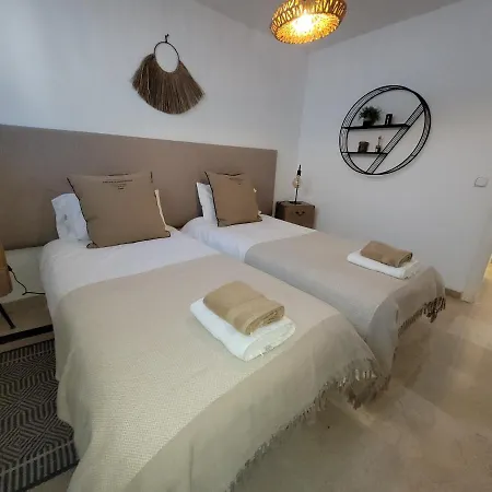 Private Luxurious Walking Distance To Puerto Banus *