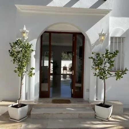 Villa Private Luxurious Walking Distance To Puerto Banus Marbella