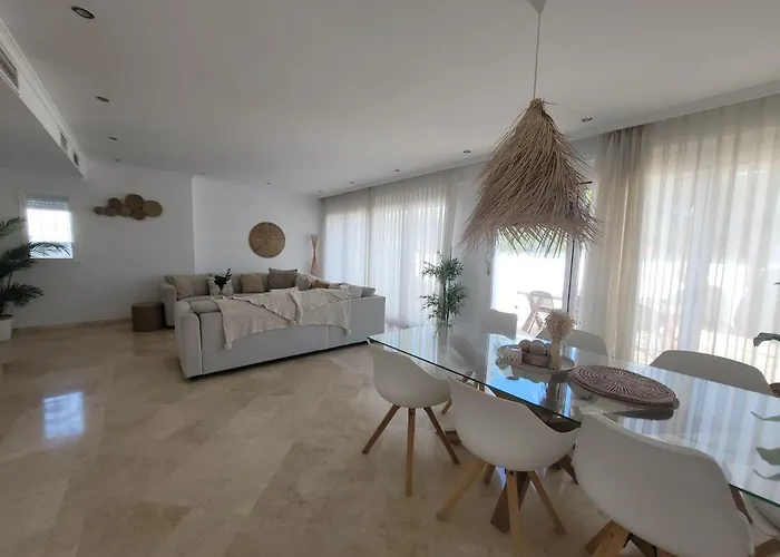 Private Luxurious Walking Distance To Puerto Banus *