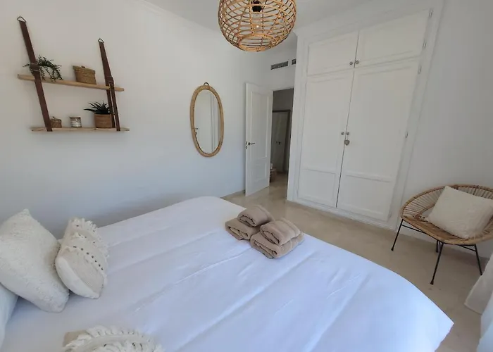 Private Luxurious Walking Distance To Puerto Banus Willa