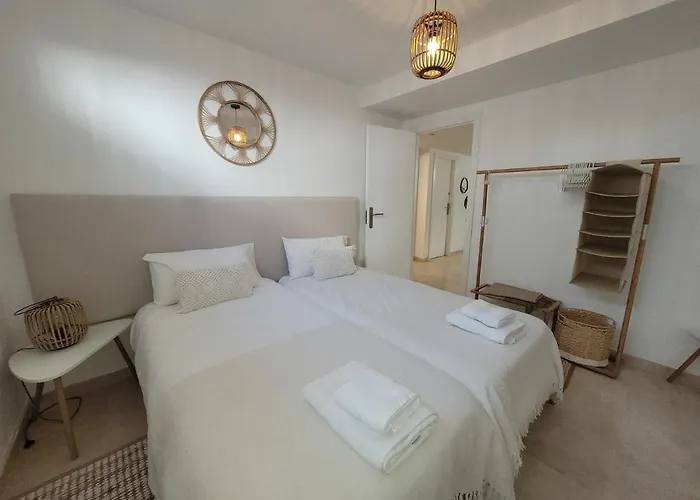 Private Luxurious Walking Distance To Puerto Banus * マルベーリャ