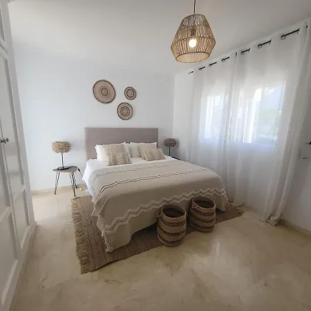 Private Luxurious Walking Distance To Puerto Banus Marbella