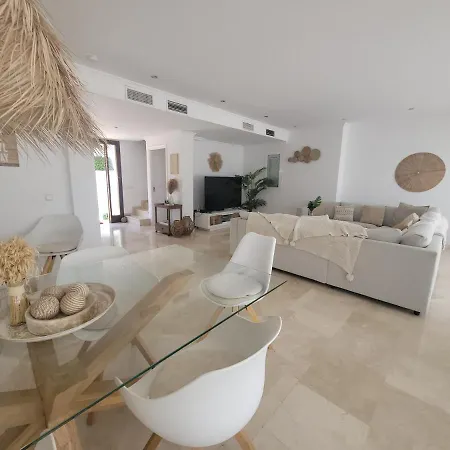 Villa Private Luxurious Walking Distance To Puerto Banus Marbella