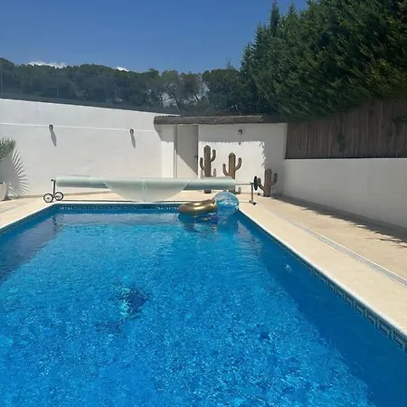 Private Luxurious Walking Distance To Puerto Banus